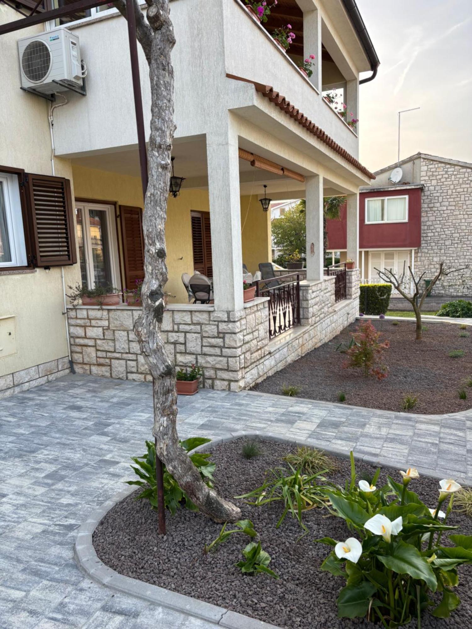 Apartmani Darko Rovinj Luaran gambar